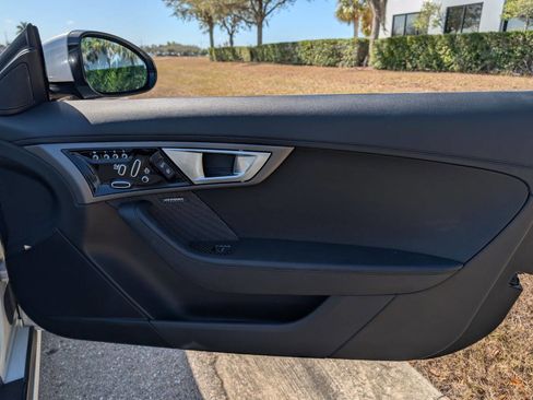 Used 2016 Jaguar F-TYPE Convertible image 13