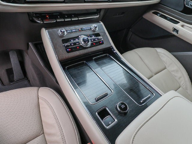 Used 2023 Lincoln Aviator Reserve RWD image 21