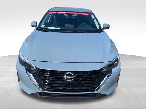 Used 2025 Nissan Sentra SV FWD image 16