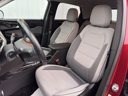 Used 2024 Chevrolet TrailBlazer LT w/ Convenience Package image 8