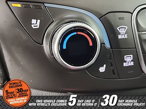 Certified 2019 Chevrolet Traverse Premier w/ Driver Confidence II Package image 40