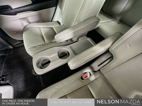Used 2016 Toyota Highlander Limited FWD image 37