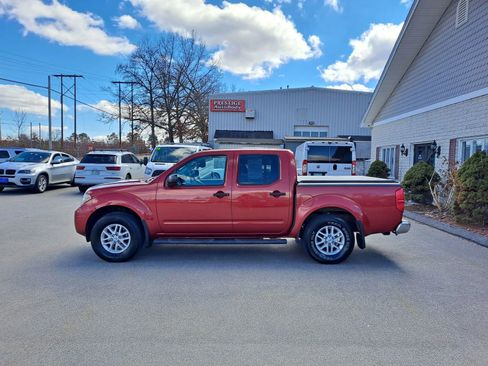 Used 2014 Nissan Frontier SV image 5