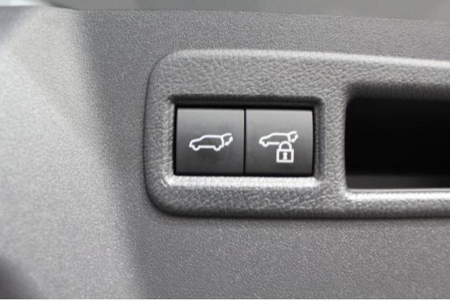 Certified 2026 Toyota C-HR AWD/4WD image 33