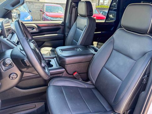 Used 2023 Chevrolet Tahoe Premier AWD/4WD image 16