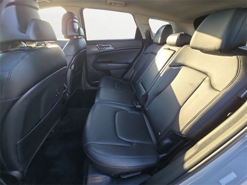 Used 2024 Kia Sportage SX image 13