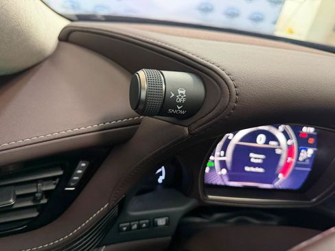 Used 2020 Lexus LS 500 AWD w/ Interior Upgrade Package image 34