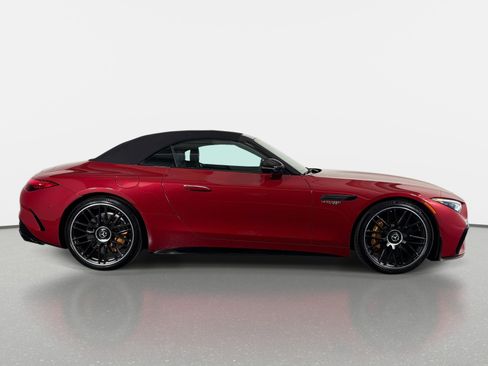 Used 2025 Mercedes-Benz SL 63 AMG 4MATIC image 2