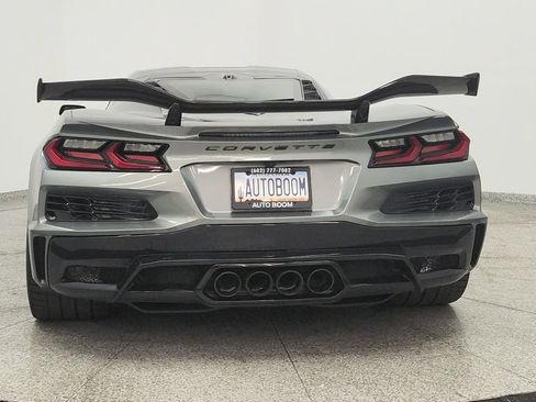 Used 2023 Chevrolet Corvette Z06 w/ Z07 Performance Package RWD image 4