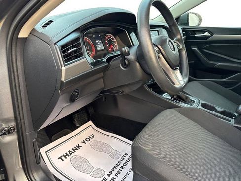 Used 2019 Volkswagen Jetta S image 25