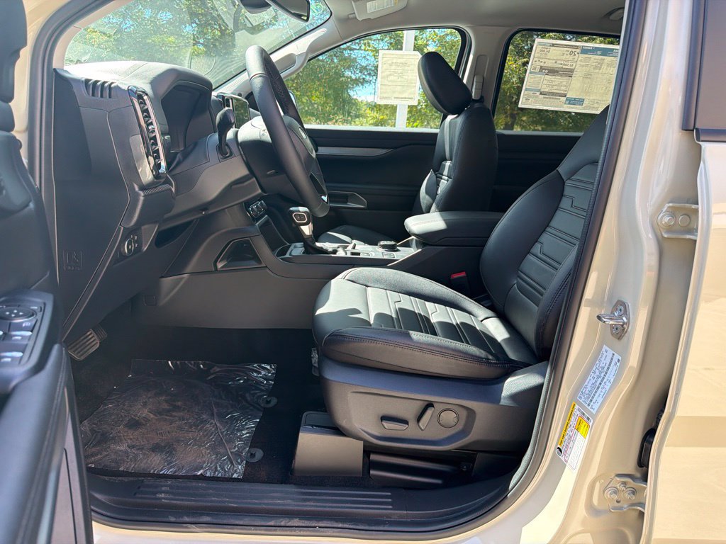 New 2026 Ford Ranger Lariat w/ Black Appearance Package AWD/4WD image 24