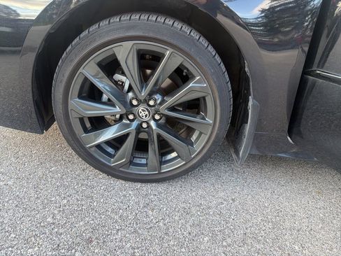 Used 2025 Toyota Corolla SE w/ SE Premium Package FWD image 11