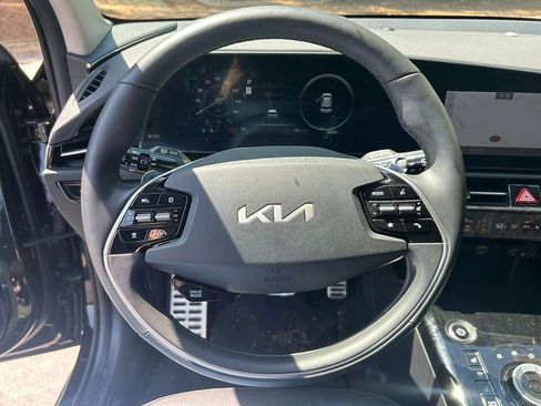 Used 2024 Kia Niro Wave FWD image 6