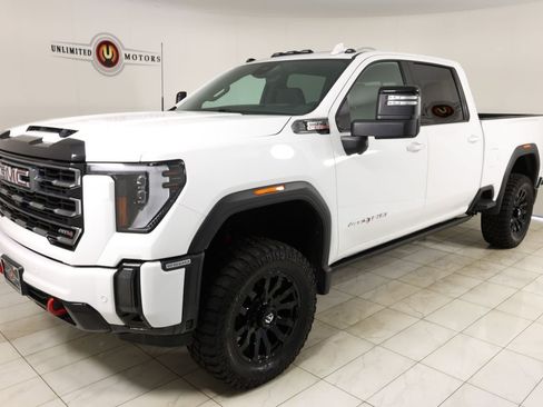 Used 2024 GMC Sierra 2500 AT4 w/ AT4 Premium Plus Package AWD/4WD image 5
