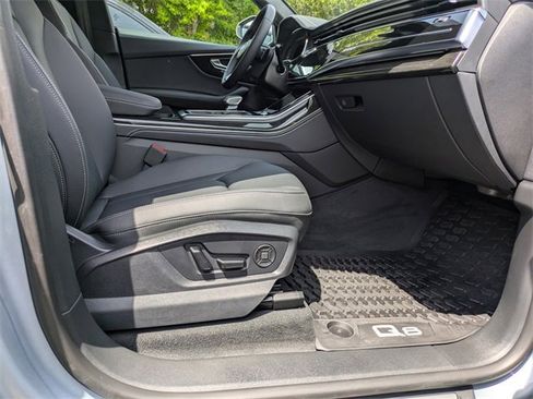 Used 2024 Audi Q8 Premium Plus image 4