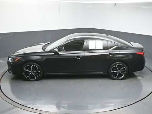 Used 2023 Nissan Altima 2.5 SR image 42