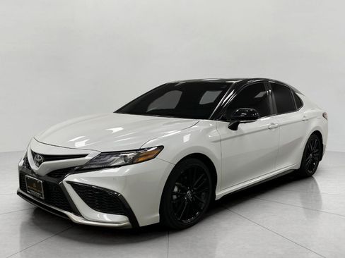 Used 2024 Toyota Camry XSE w/ Navigation Package FWD image 9