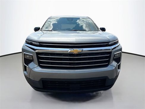 New 2026 Chevrolet Traverse LT w/ LPO, Floor Liner Package image 3