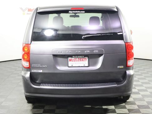 Used 2018 Dodge Grand Caravan SE FWD image 6
