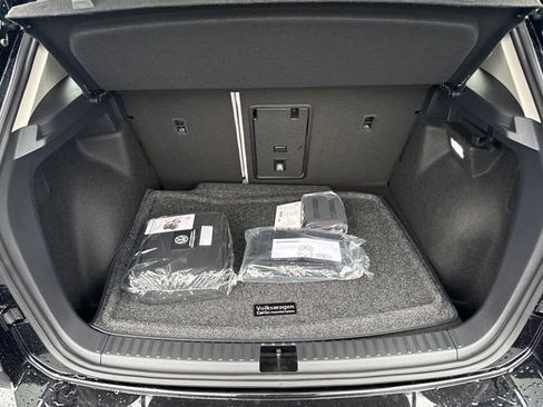 New 2026 Volkswagen Taos SE AWD/4WD image 14