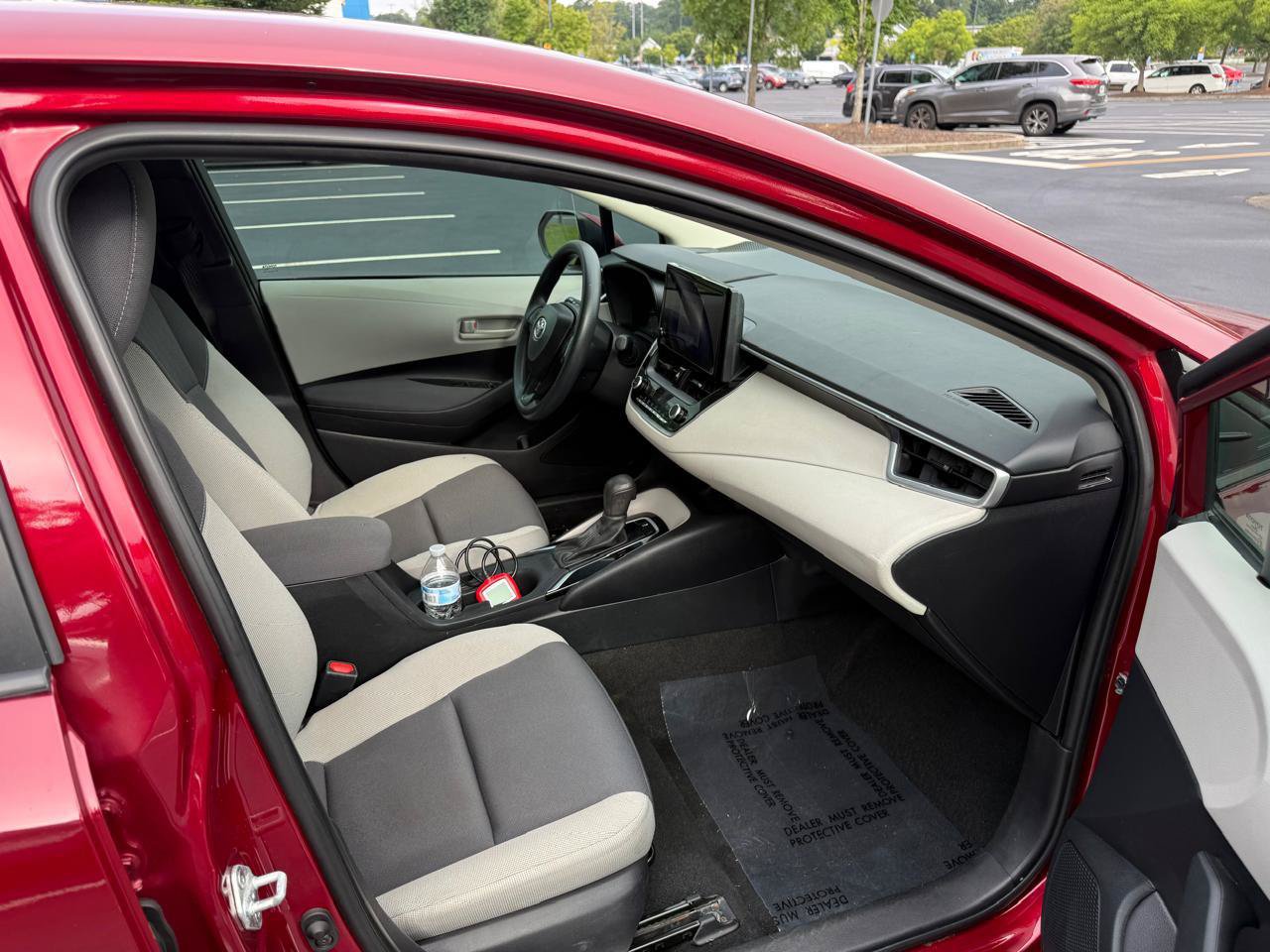 Used 2024 Toyota Corolla LE w/ LE Convenience Package FWD image 10
