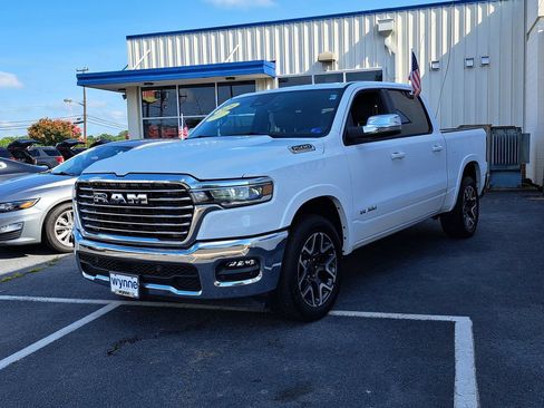 Used 2026 RAM 1500 Laramie AWD/4WD image 3