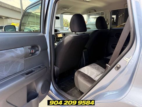 Used 2012 Scion xB FWD image 24