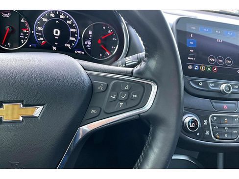 Used 2020 Chevrolet Malibu Premier FWD image 11