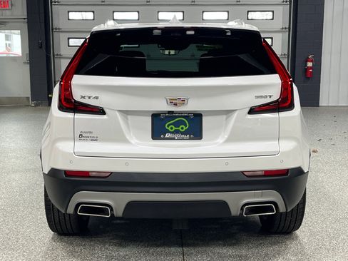 Used 2023 Cadillac XT4 Premium Luxury w/ Enhanced Visibility Package image 4