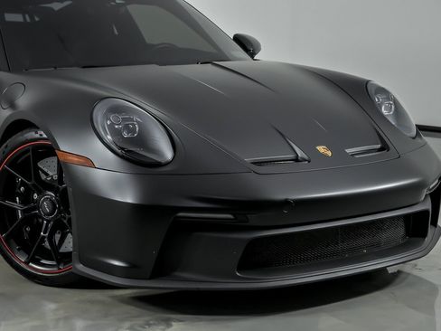 Used 2022 Porsche 911 GT3 RWD image 3