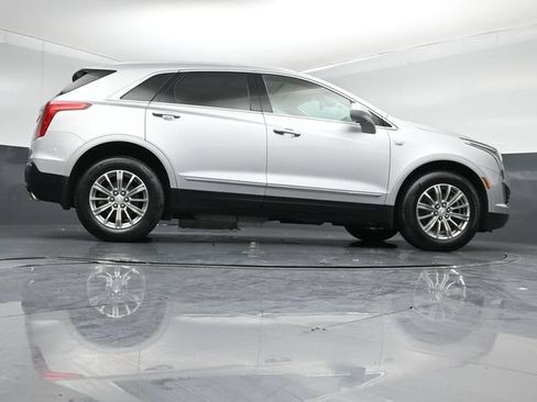 Used 2017 Cadillac XT5 Luxury w/ Driver Awareness Package AWD/4WD image 44
