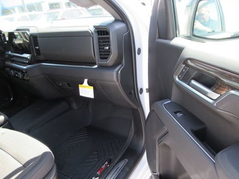 New 2026 Chevrolet Silverado 1500 RST w/ Z71 Off-Road Package AWD/4WD image 20