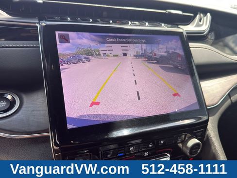 Used 2023 Jeep Grand Cherokee Overland AWD/4WD image 20
