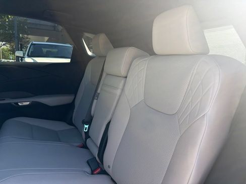 Certified 2025 Lexus RX 350 Premium w/ Accessory Package (Z1) AWD/4WD image 25