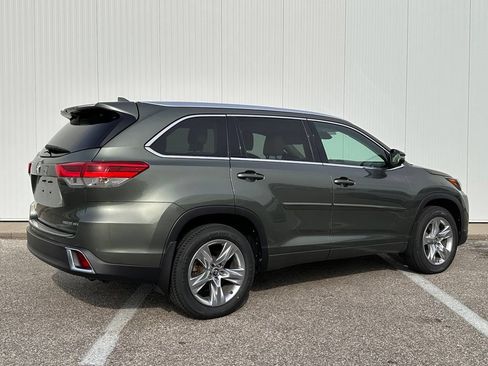 Used 2017 Toyota Highlander Limited w/ Protection Package #3 AWD/4WD image 6