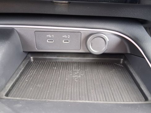 New 2026 Nissan Sentra SV w/ SV Convenience Package FWD image 17