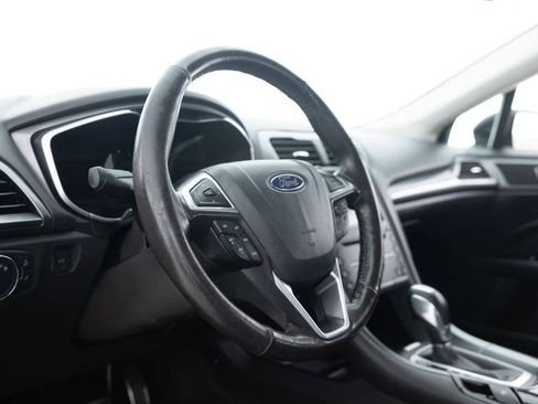 Used 2016 Ford Fusion Titanium image 23