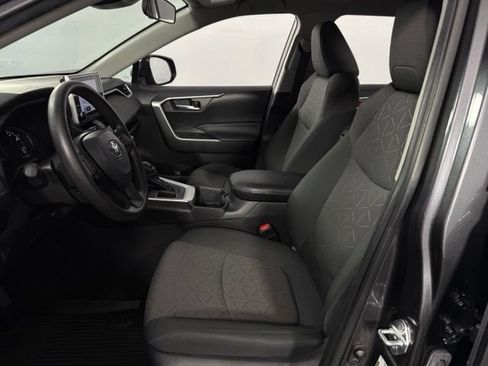 Used 2023 Toyota RAV4 XLE FWD image 14