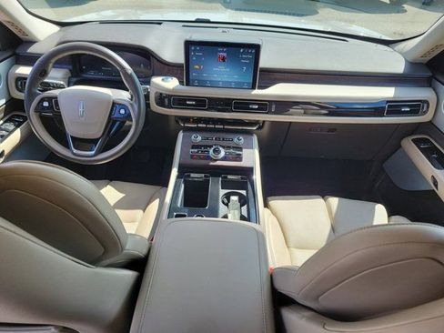 Certified 2023 Lincoln Aviator Reserve w/ Equipment Group 201A image 18
