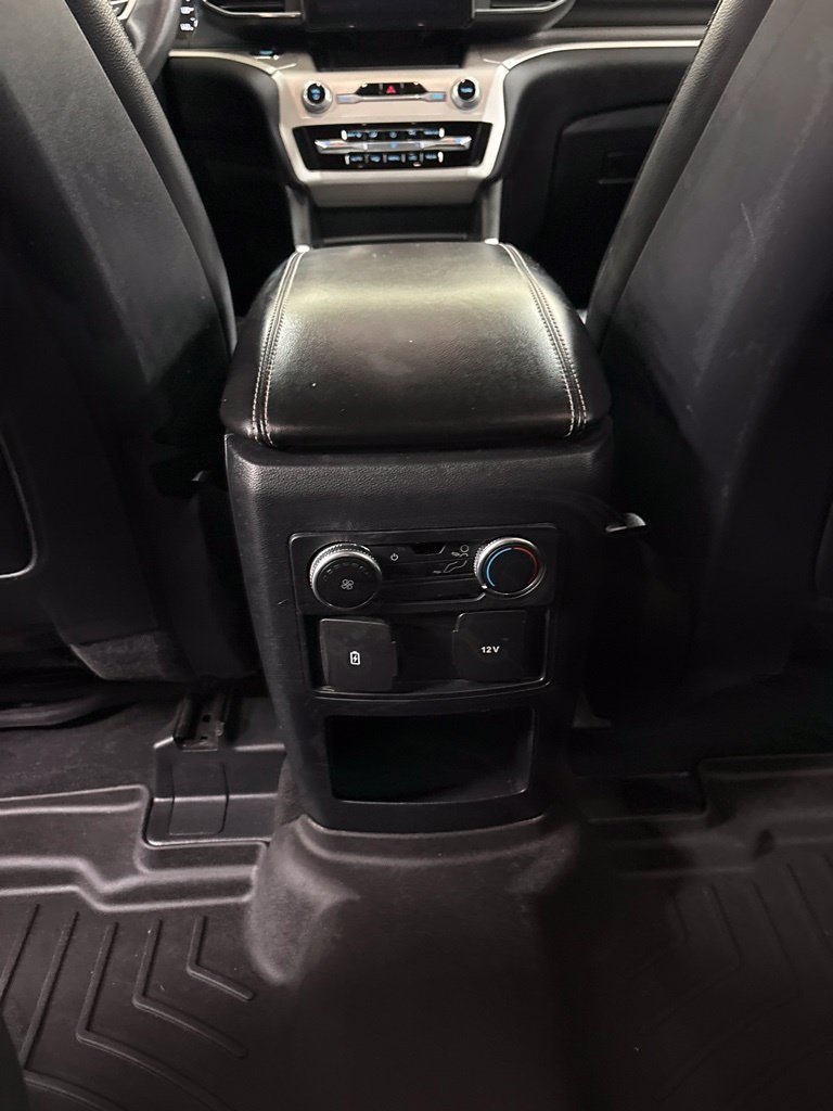 Used 2020 Ford Explorer XLT w/ Equipment Group 202A AWD/4WD image 19