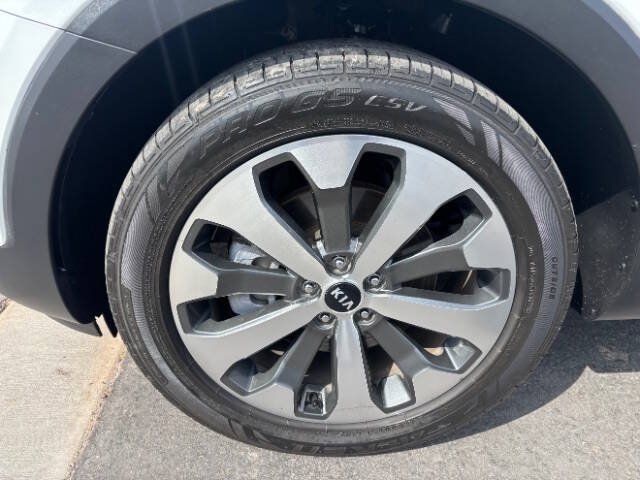 Used 2020 Kia Telluride EX w/ EX Premium Package FWD image 9