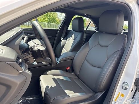 New 2025 Cadillac CT4 Luxury image 12