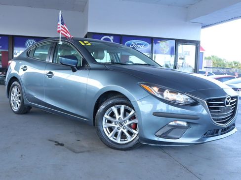 Used 2015 MAZDA MAZDA3 i Sport FWD image 3