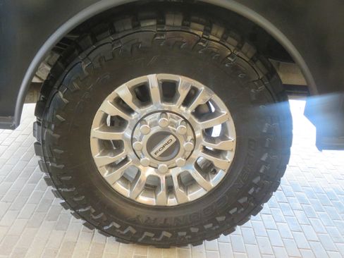 Used 2022 Ford F250 XL w/ STX Appearance Package AWD/4WD image 9