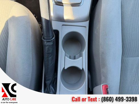 Used 2012 Toyota Corolla LE image 24