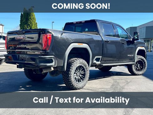Used 2022 GMC Sierra 3500 AT4 w/ AT4 Premium Plus Package AWD/4WD image 2