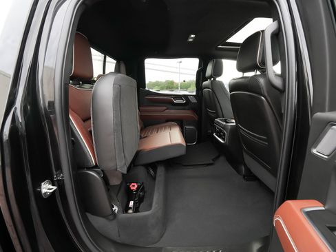 Used 2025 GMC Sierra 1500 Denali Ultimate AWD/4WD image 45