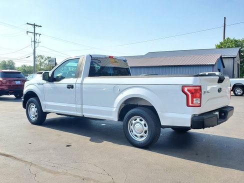 Used 2017 Ford F150 XL w/ Equipment Group 101A Mid RWD image 3