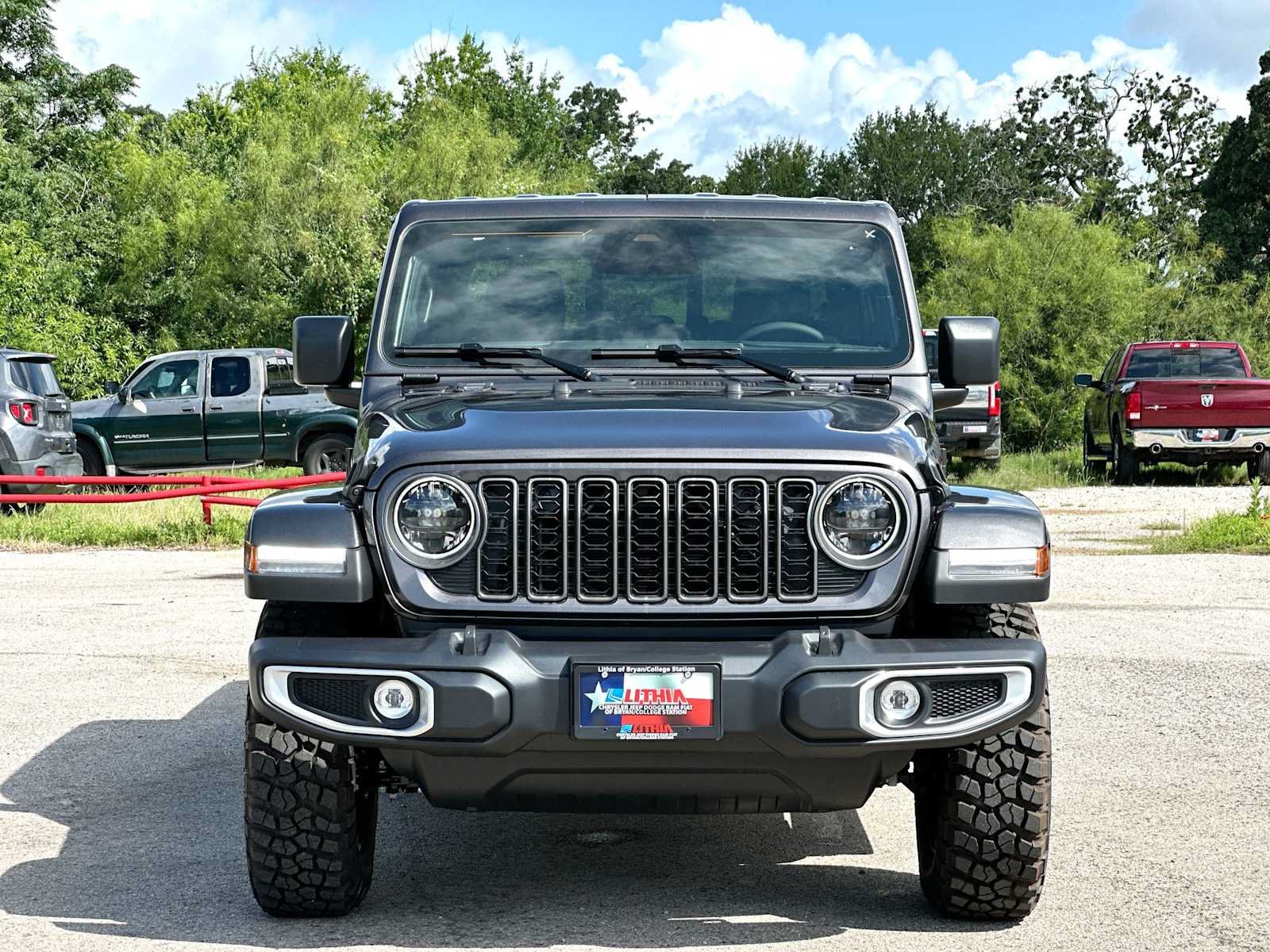 New 2026 Jeep Gladiator Sport AWD/4WD image 10