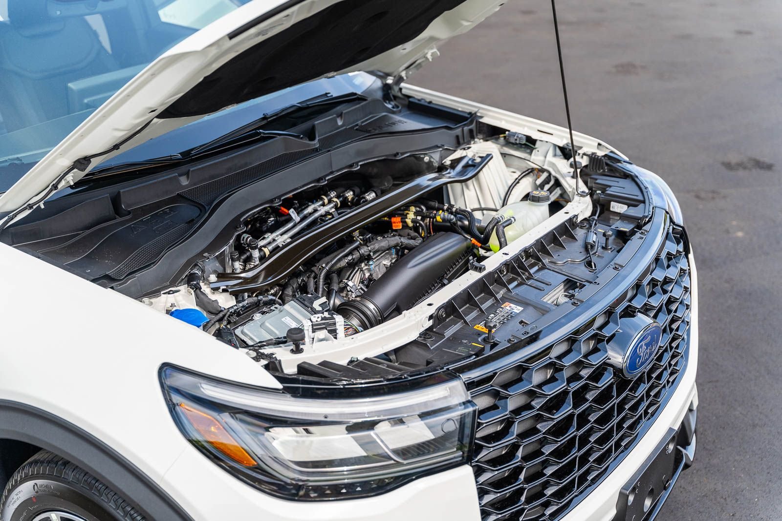 New 2026 Ford Explorer ST-Line w/ Premium Package RWD image 17